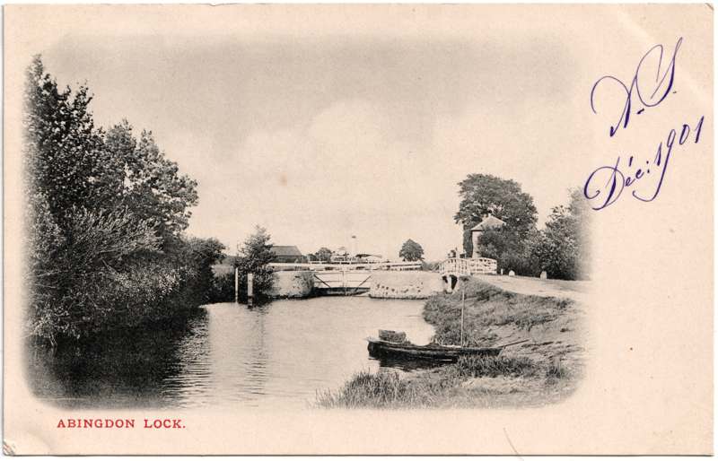 The front of an old postcard. The postcard is of Abingdon: Abingdon Lock