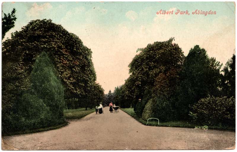 The front of an old postcard. The postcard is of Abingdon: Albert Park and Abingdon School