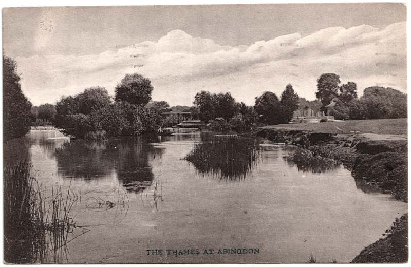 The front of an old postcard. The postcard is of Abingdon: Abingdon Lock
