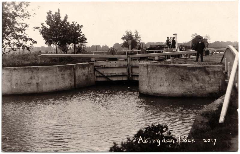 The front of an old postcard. The postcard is of Abingdon: Abingdon Lock