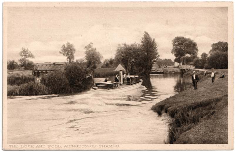 The front of an old postcard. The postcard is of Abingdon: Abingdon Lock